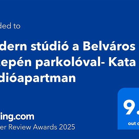 Modern Studio A Belvaros Koezepen Parkoloval- Kata Studioapartman Дьёр Экстерьер фото
